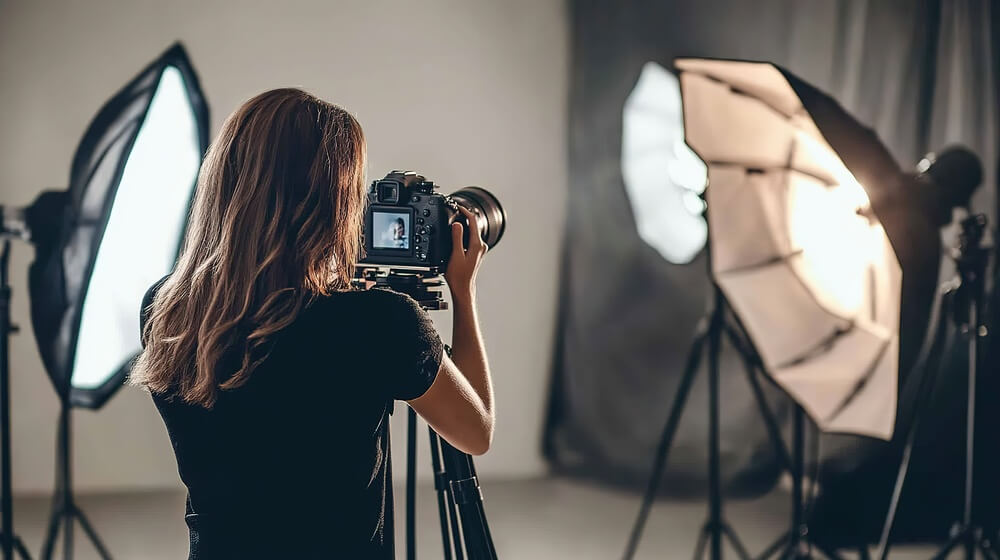 Plener czy studio? Jak dopasować miejsce do charakteru sesji zdjęciowej